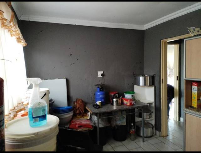 2 BEDROOM HOUSE FOR SALE IN RONDEBULT